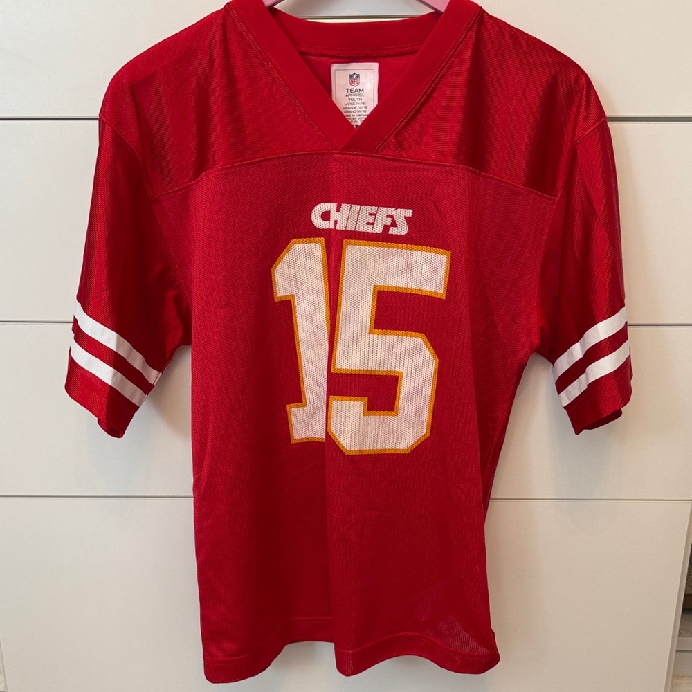 Red Chiefs Jersey with Number 15 mahomes